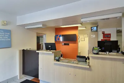 Photo 3 - Motel 6 San Marcos, TX