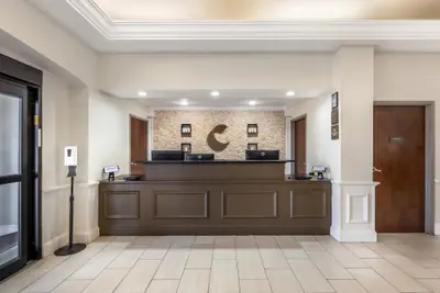 Photo 3 - Comfort Inn & Suites Chattanooga West - Lookout Mountain