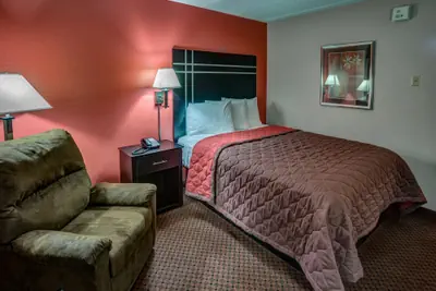Photo 4 - Prime Rate Inn