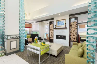 Photo 5 - Hilton Garden Inn Westbury