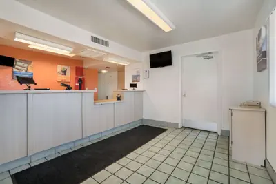 Photo 4 - Motel 6 Grand Junction, CO