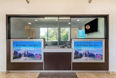 Photo 3 - Motel 6 Rolling Meadows, IL - Chicago Northwest