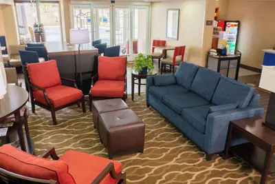 Photo 3 - Comfort Inn Dickson