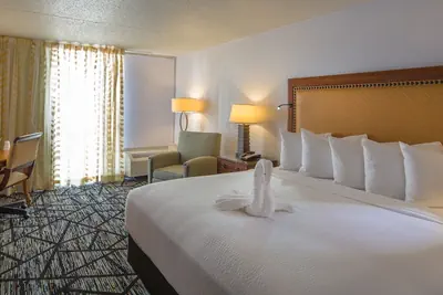 Photo 5 - Historic Whispering Woods Hotel & Conference Center