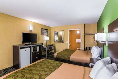 Photo 4 - Econo Lodge Hesperia - Victorville I-15