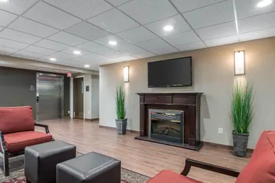 Photo 5 - Comfort Inn Saugerties