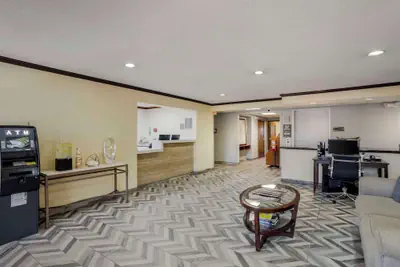 Photo 4 - Comfort Inn & Suites Brentwood - Nashville