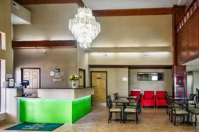 Photo 3 - Quality Inn Moore - Oklahoma City