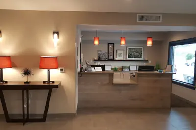 Photo 3 - Country Inn & Suites by Radisson, Savannah Midtown, GA