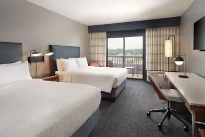 Photo 4 - Courtyard by Marriott Florence