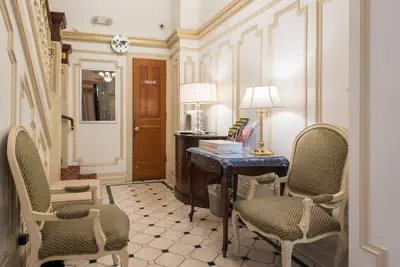 Photo 5 - Union Square Plaza Hotel