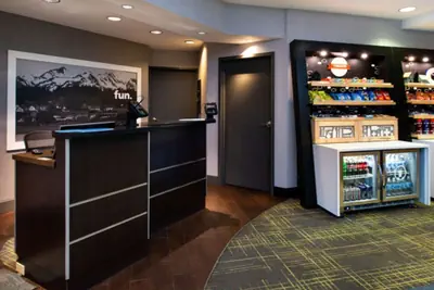Photo 3 - Hampton Inn Glenwood Springs