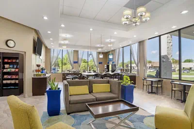 Photo 3 - Best Western Inn & Suites - Monroe