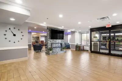 Photo 5 - Quality Inn & Suites CVG Airport