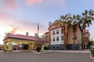 Photo 2 - Homewood Suites by Hilton Phoenix/Chandler
