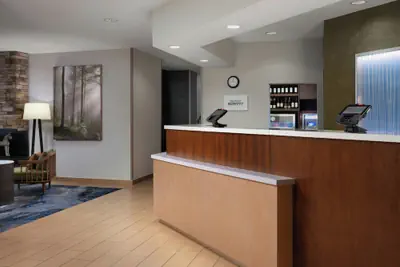 Photo 3 - Fairfield Inn By Marriott Orlando Airport