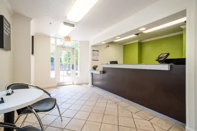 Photo 3 - Studio 6 Extended Stay - Duluth, GA - Atlanta - Gwinnett Place