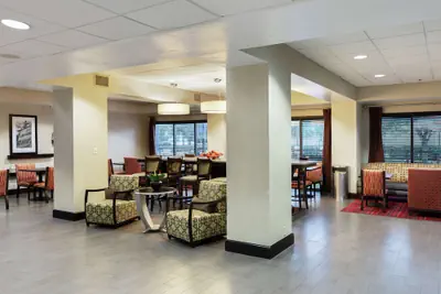 Photo 4 - Hampton Inn Houma