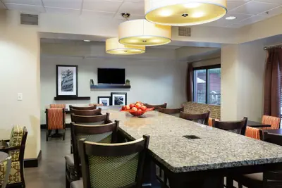 Photo 5 - Hampton Inn Houma