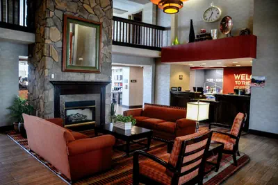 Photo 3 - Hampton Inn & Suites Flagstaff