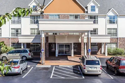 Photo 2 - Comfort Inn & Suites Ballpark Area