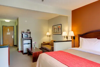 Photo 2 - Western Inn and Suites