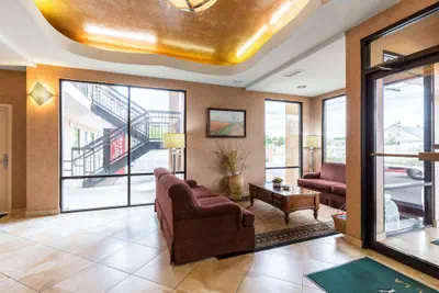 Photo 3 - Quality Inn Alexandria