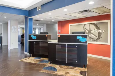Photo 4 - Hampton Inn Douglas