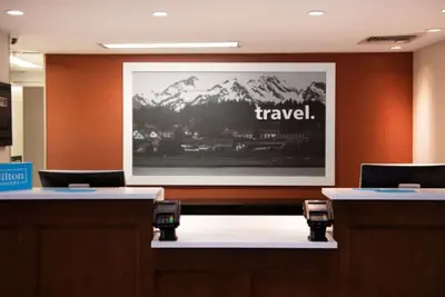 Photo 4 - Hampton Inn & Suites Rochester/Victor