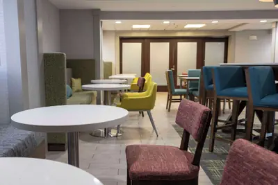 Photo 5 - Hampton Inn Kent/Akron Area