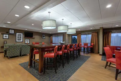 Photo 5 - Hampton Inn Bedford