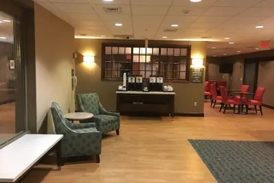 Photo 3 - Hampton Inn Bedford