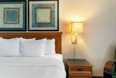 Photo 3 - La Quinta Inn & Suites by Wyndham Phoenix West Peoria