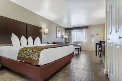 Photo 4 - Best Western Padre Island