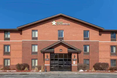 Photo 2 - Extended Stay America Select Suites - Des Moines - West Des Moines