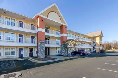 Photo 2 - Extended Stay America Select Suites Roanoke Airport