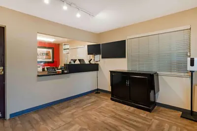 Photo 3 - Extended Stay America Select Suites Roanoke Airport