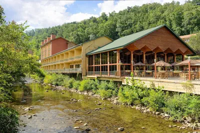 Photo 2 - River Terrace Resort & Convention Center