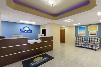Photo 4 - Days Inn by Wyndham Oak Grove/Ft. Campbell