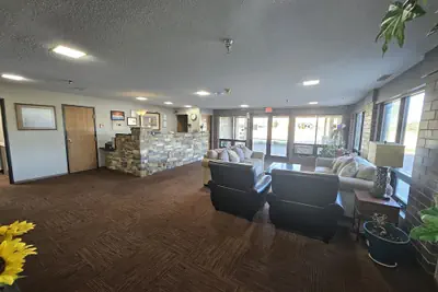 Photo 5 - Prairie Inn