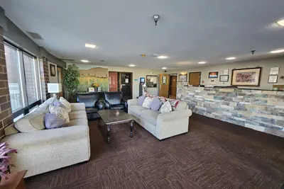 Photo 3 - Prairie Inn