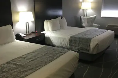 Photo 4 - West Valley Inn