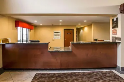 Photo 3 - Econo Lodge Inn & Suites Monroe