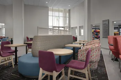 Photo 4 - Home2 Suites by Hilton Scottsdale Old Town