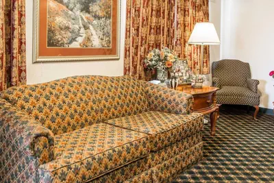 Photo 3 - Howard Johnson by Wyndham Montpelier
