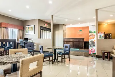 Photo 3 - Quality Inn & Suites Salem near I-57