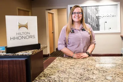 Photo 3 - Hampton Inn Louisville-North/Clarksville