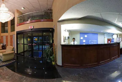 Photo 3 - Holiday Inn Express Hotel & Suites by IHG