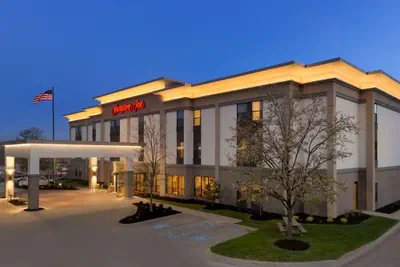 Photo 2 - Hampton Inn Zanesville