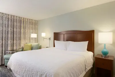 Photo 4 - Hampton Inn Zanesville